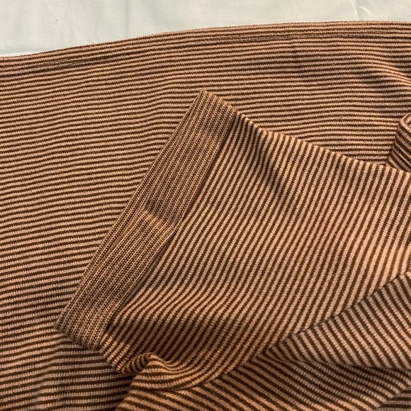 AE Shirt - Picture 2 of 2